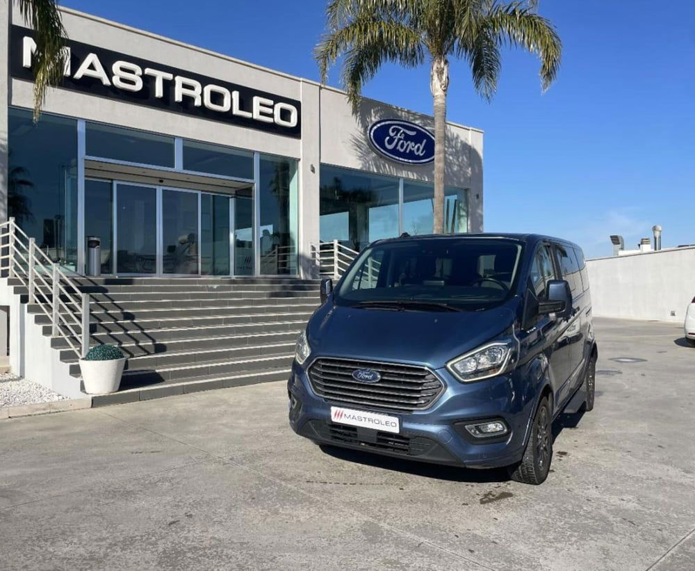 Ford Tourneo Custom usata a Lecce