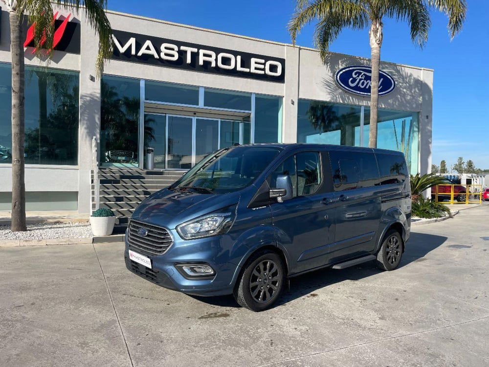 Ford Tourneo Custom usata a Lecce (2)