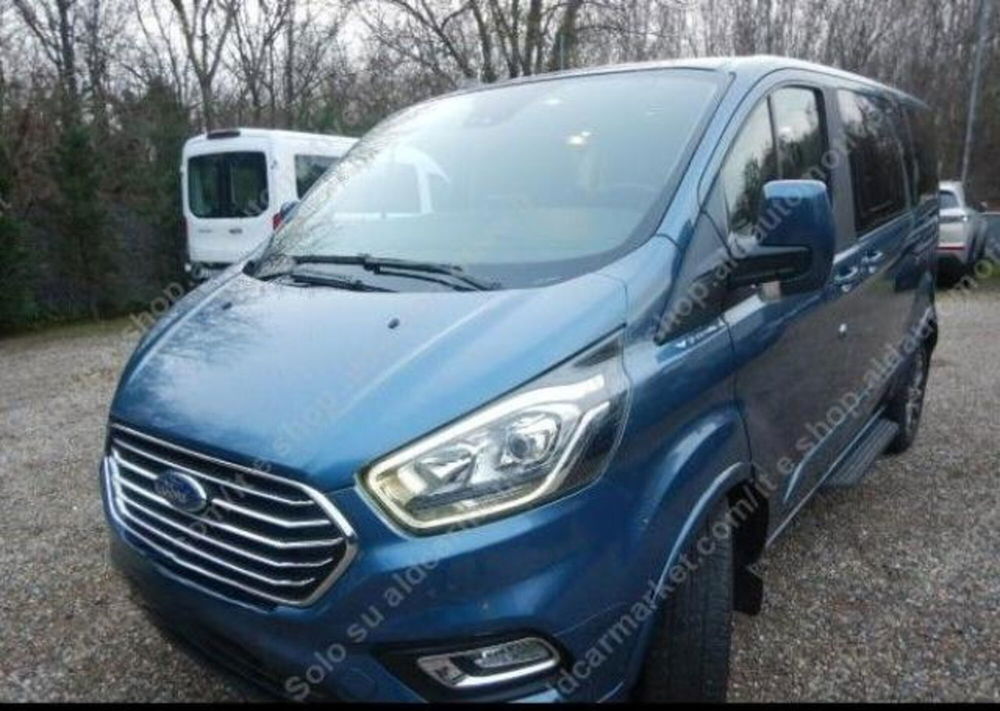 Ford Tourneo Custom usata a Lecce