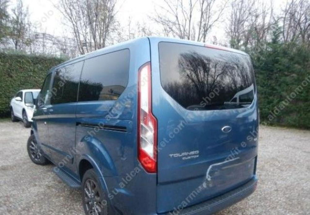 Ford Tourneo Custom usata a Lecce (2)