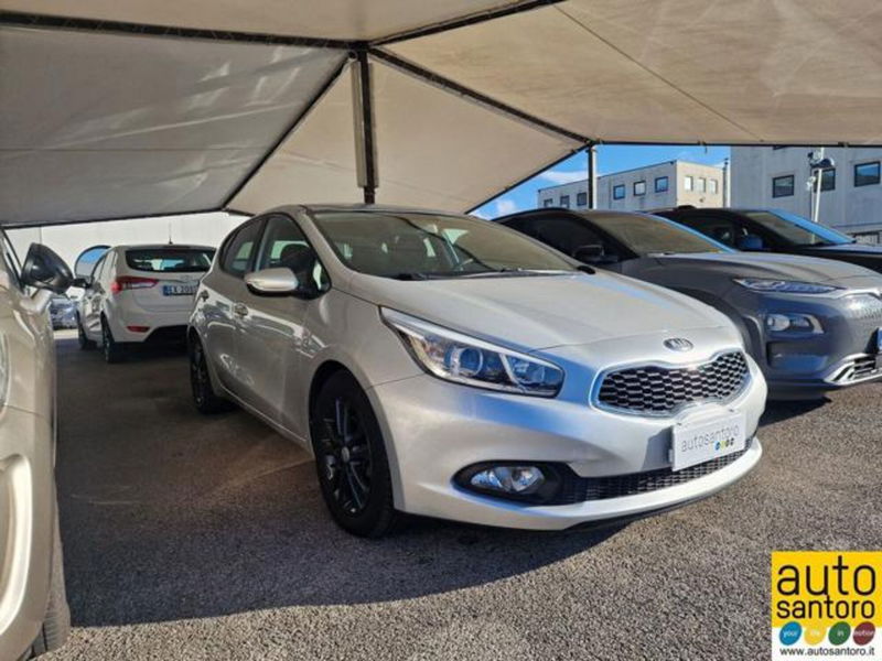 Kia cee&#039;d 1.4 CRDi 5 porte Cool  del 2013 usata a Salerno