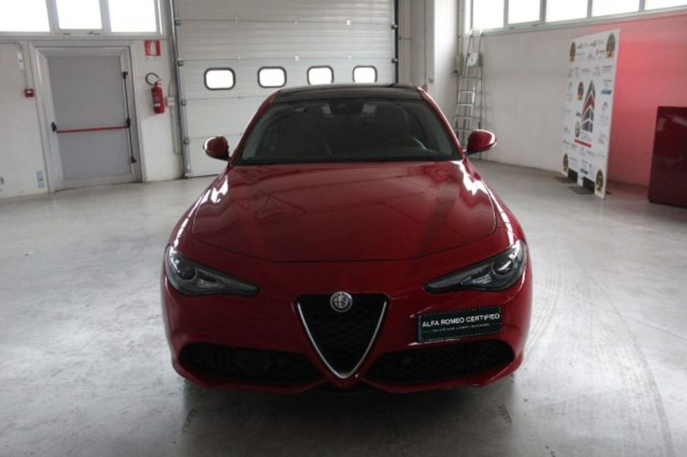 Alfa Romeo Giulia usata a Terni (2)