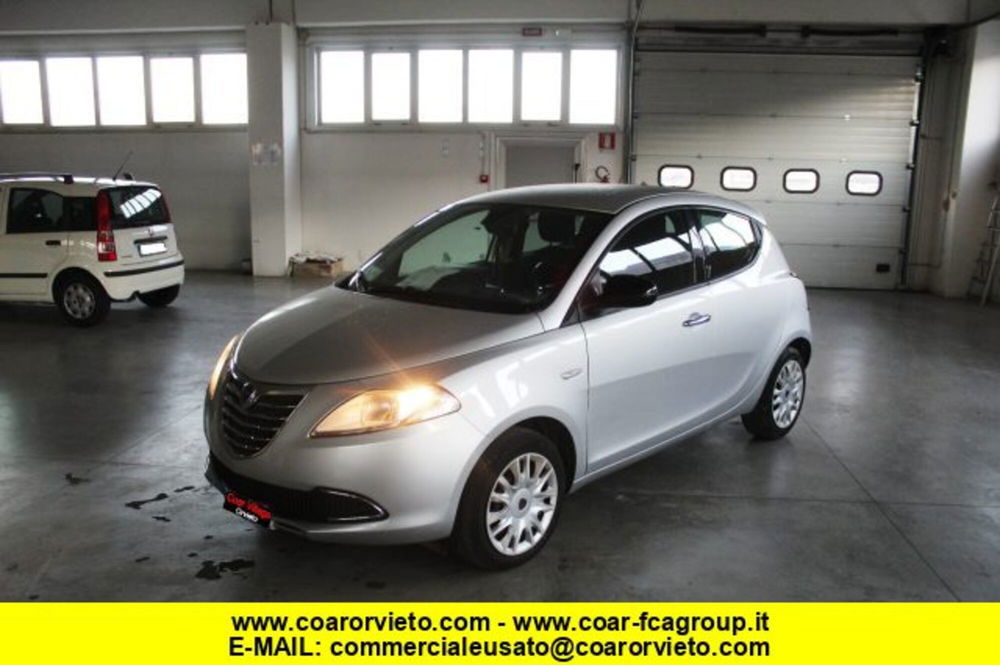 Lancia Ypsilon usata a Terni