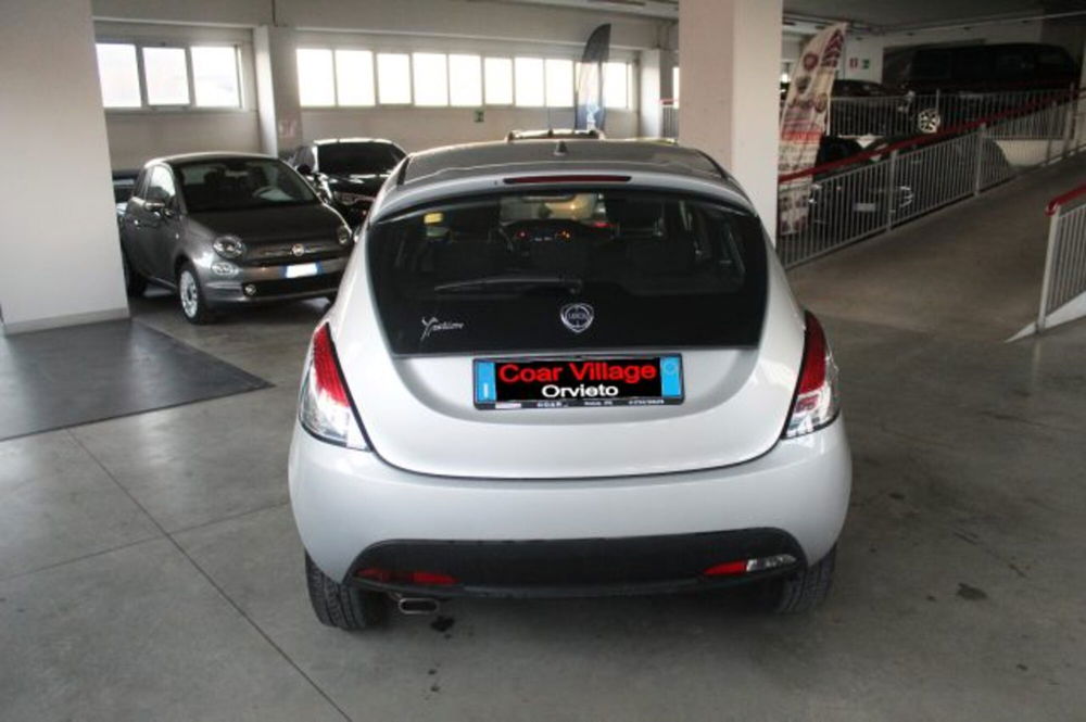 Lancia Ypsilon usata a Terni (5)