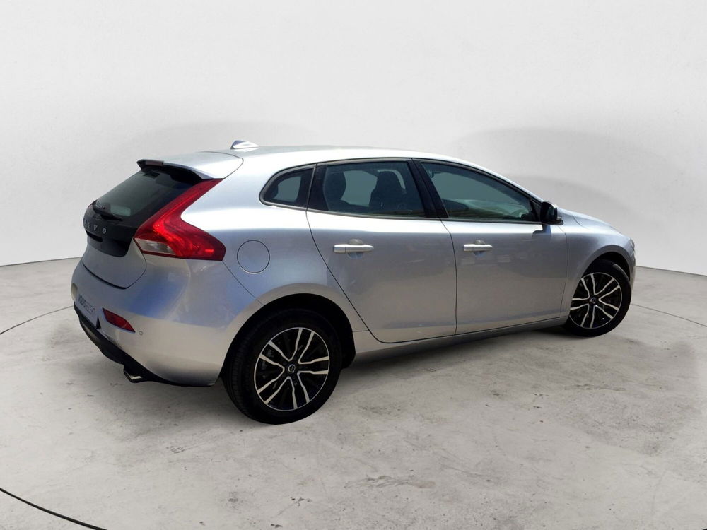 Volvo V40 usata a Bari (4)