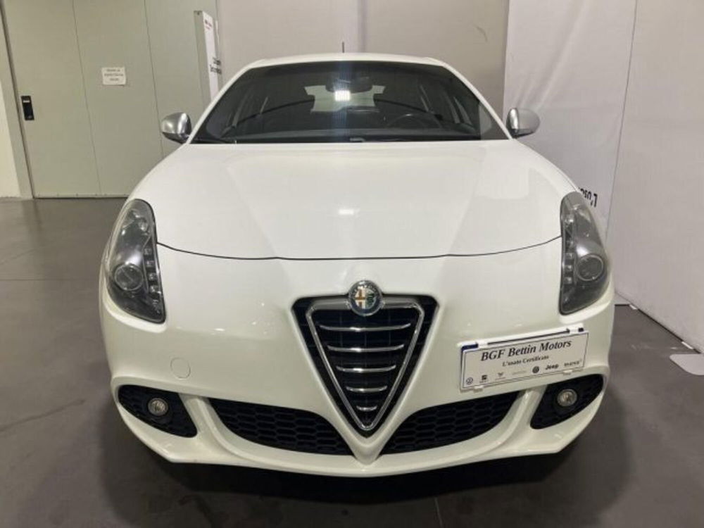 Alfa Romeo Giulietta usata a Padova (2)