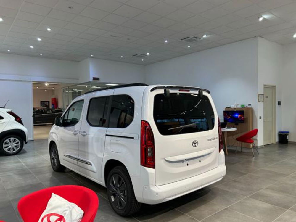 Toyota Proace City Verso nuova a Cuneo (3)