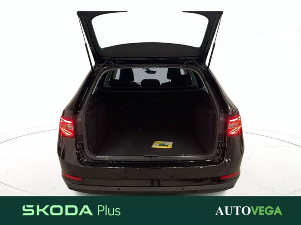 Skoda Superb Station Wagon usata a Vicenza (17)