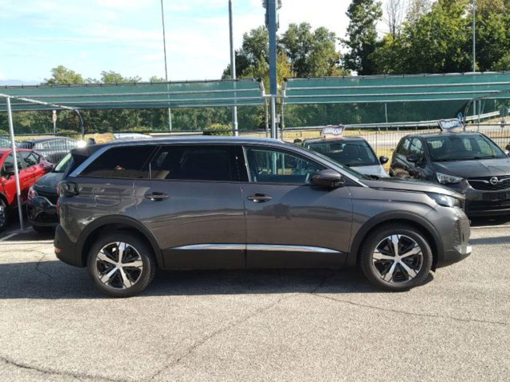 Peugeot 5008 usata a Brescia (4)