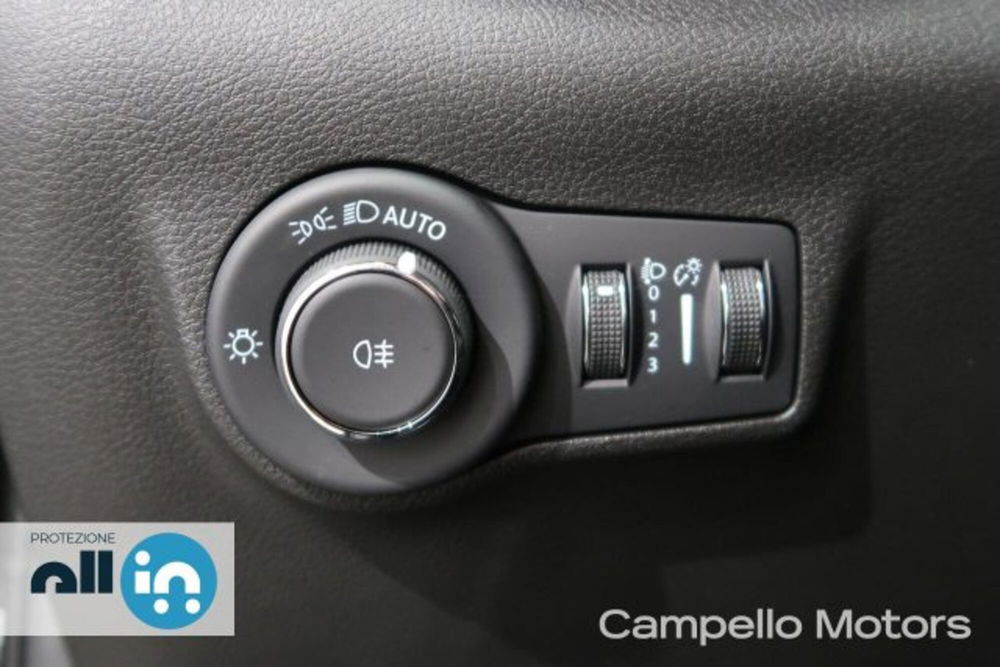 Jeep Compass nuova a Venezia (16)