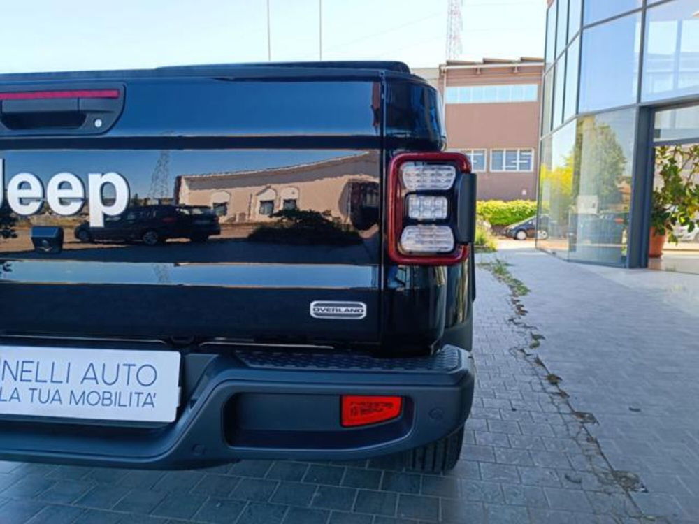 Jeep Gladiator nuova a Pisa (8)