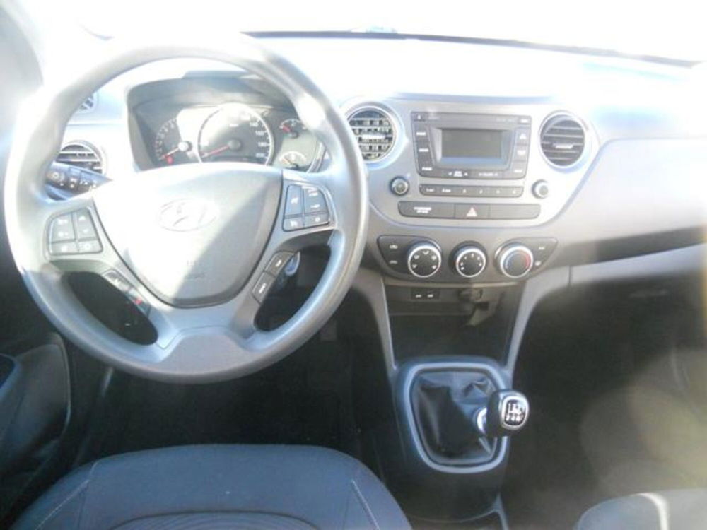 Hyundai i10 usata a Pisa (10)