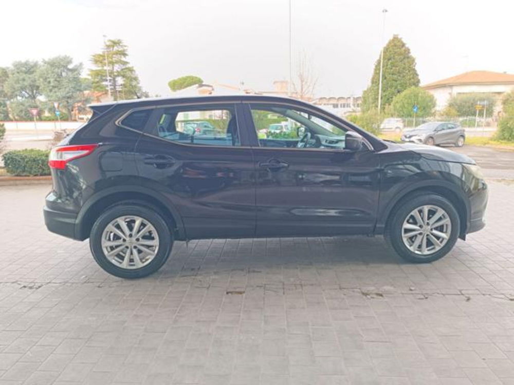 Nissan Qashqai usata a Pisa (2)