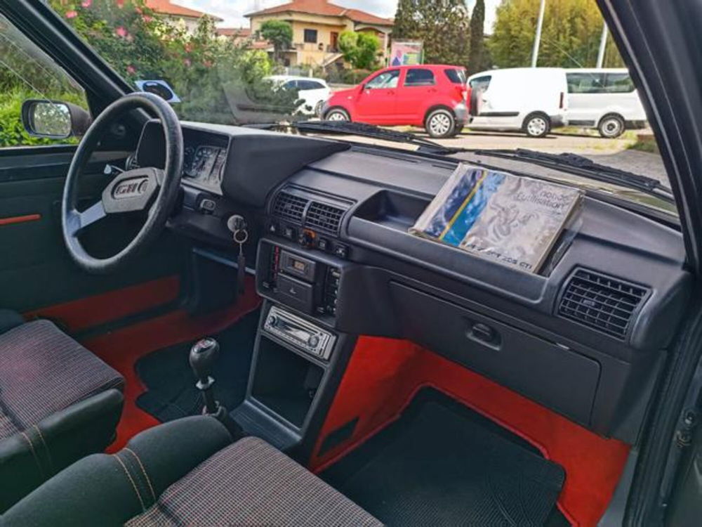 Peugeot 205 usata a Pisa (16)