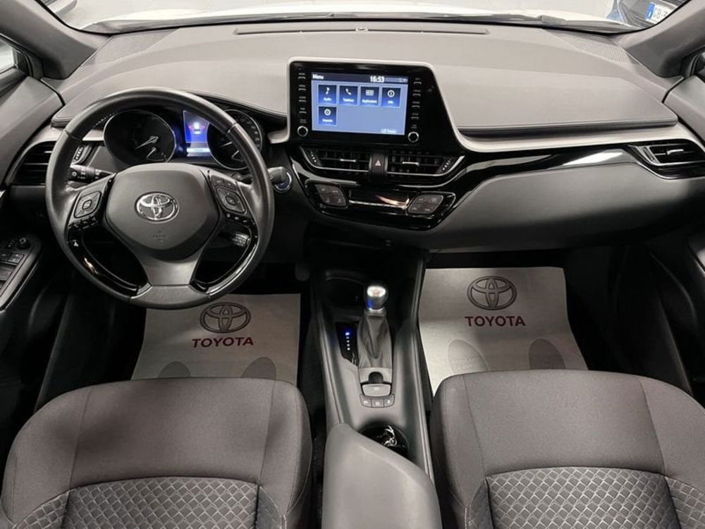 Toyota Toyota C-HR usata a Prato (9)