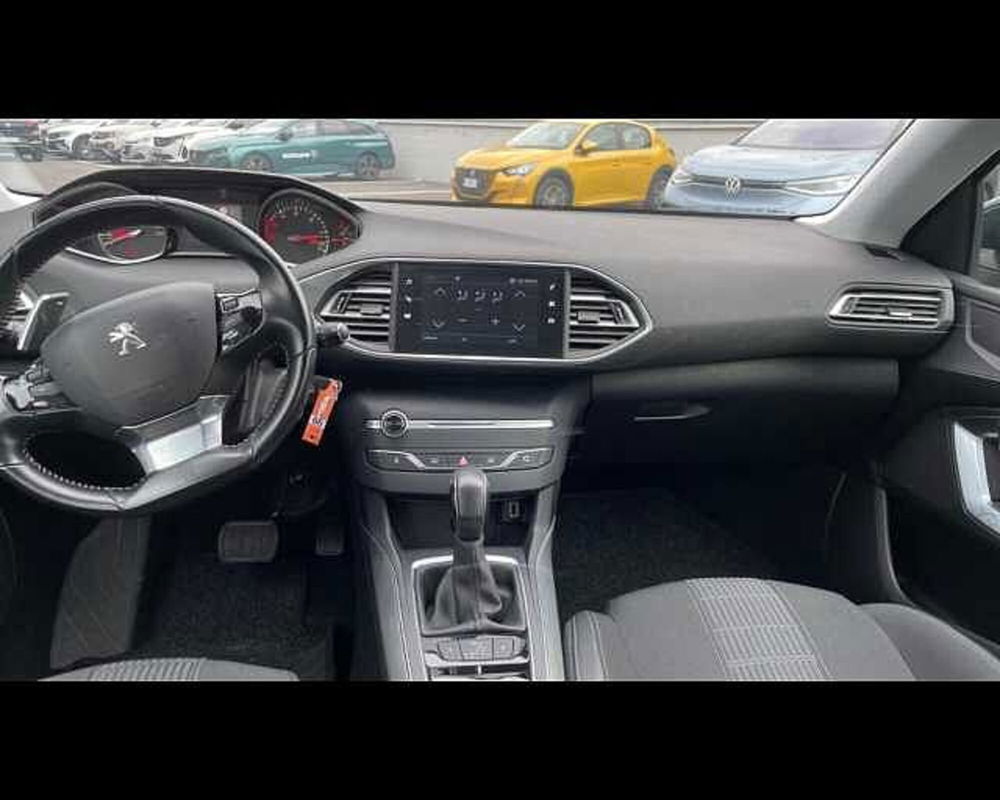 Peugeot 308 SW usata a Napoli (15)