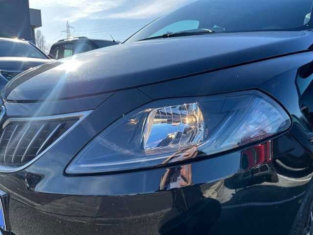 Lancia Ypsilon usata a Ravenna (8)