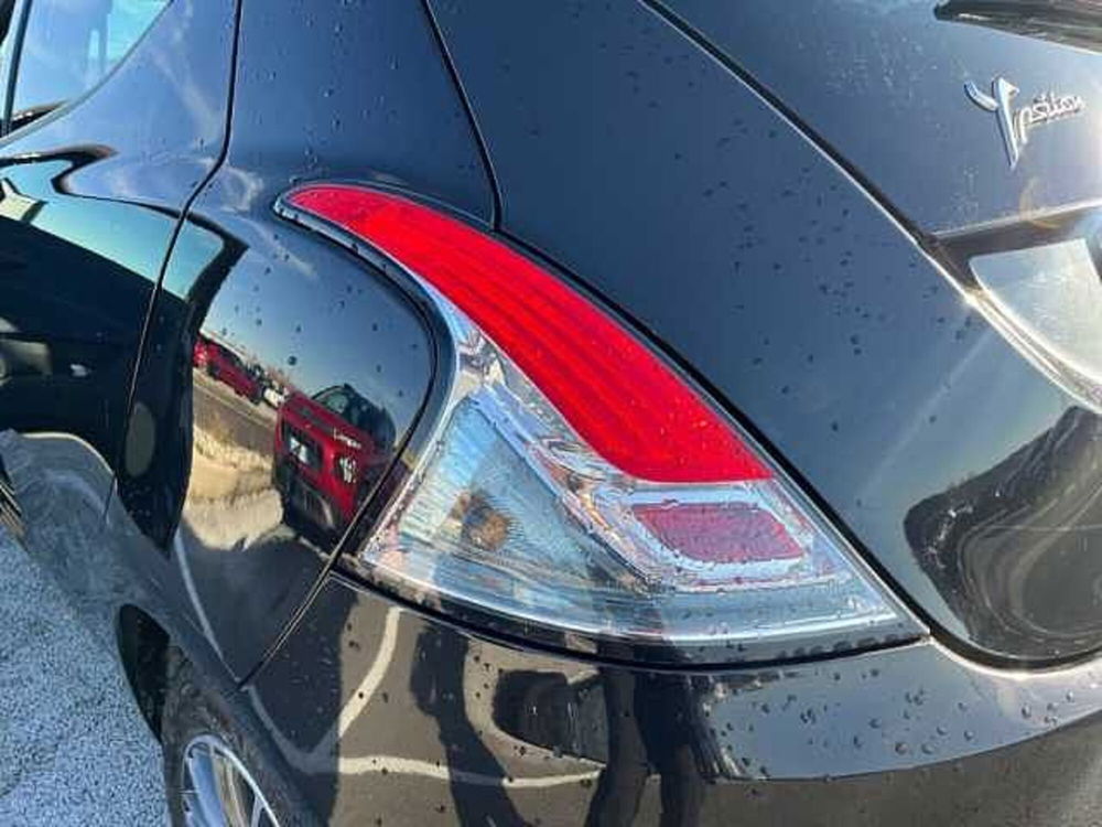 Lancia Ypsilon usata a Ravenna (9)