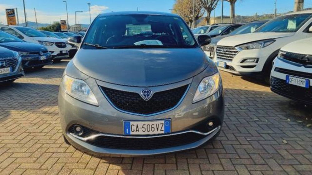 Lancia Ypsilon usata a Savona