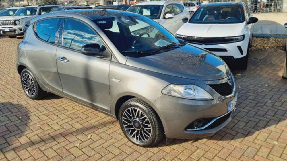 Lancia Ypsilon usata a Savona (5)