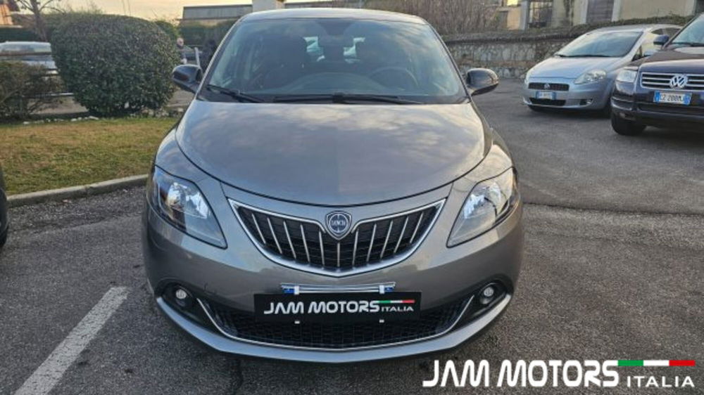 Lancia Ypsilon usata a Como (5)