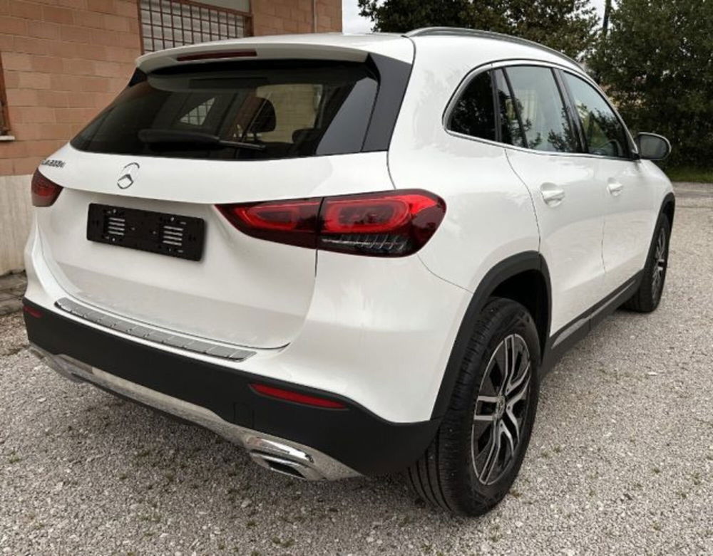 Mercedes-Benz GLA SUV usata a Roma (7)