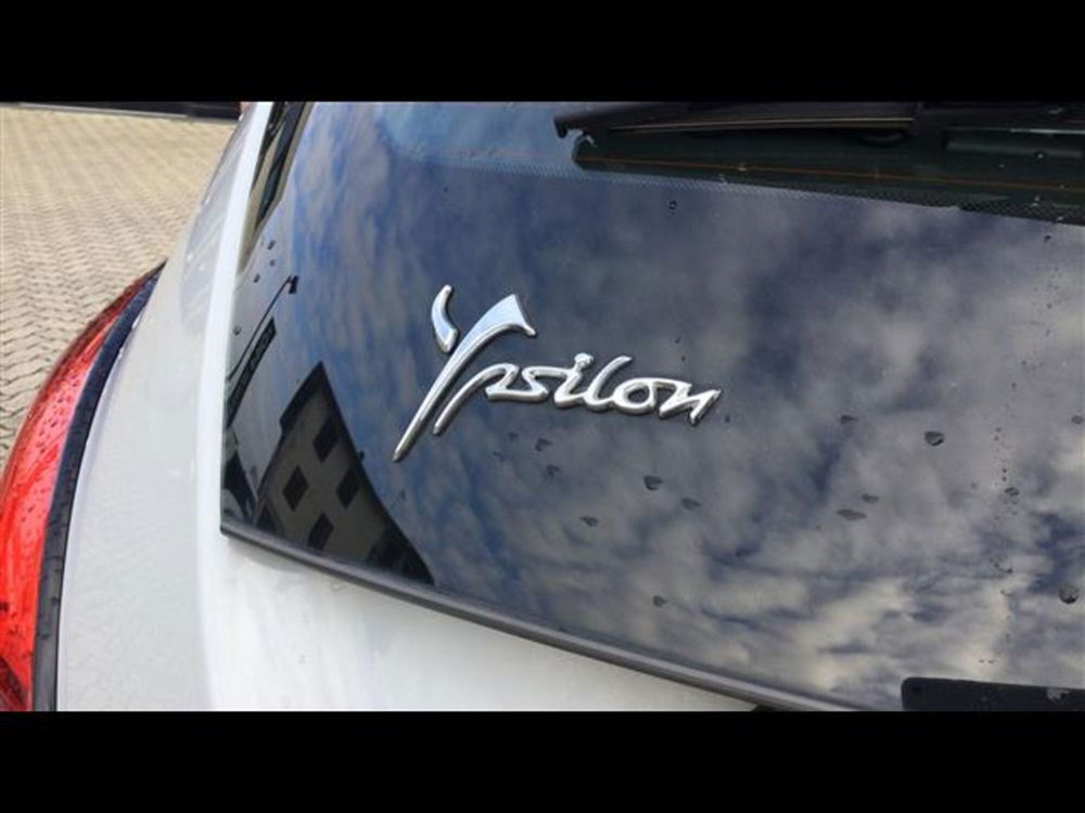 Lancia Ypsilon usata a Parma (15)