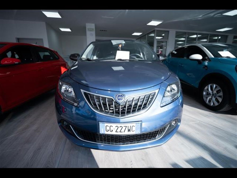 Lancia Ypsilon usata a Torino (4)