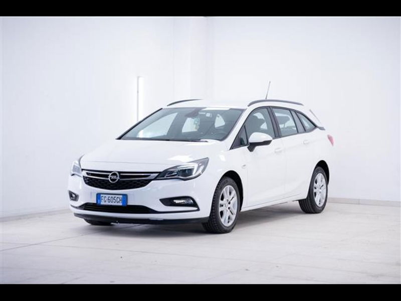 Opel Astra Station Wagon 1.6 CDTi 110CV Start&amp;Stop Sports Elective del 2016 usata a Torino