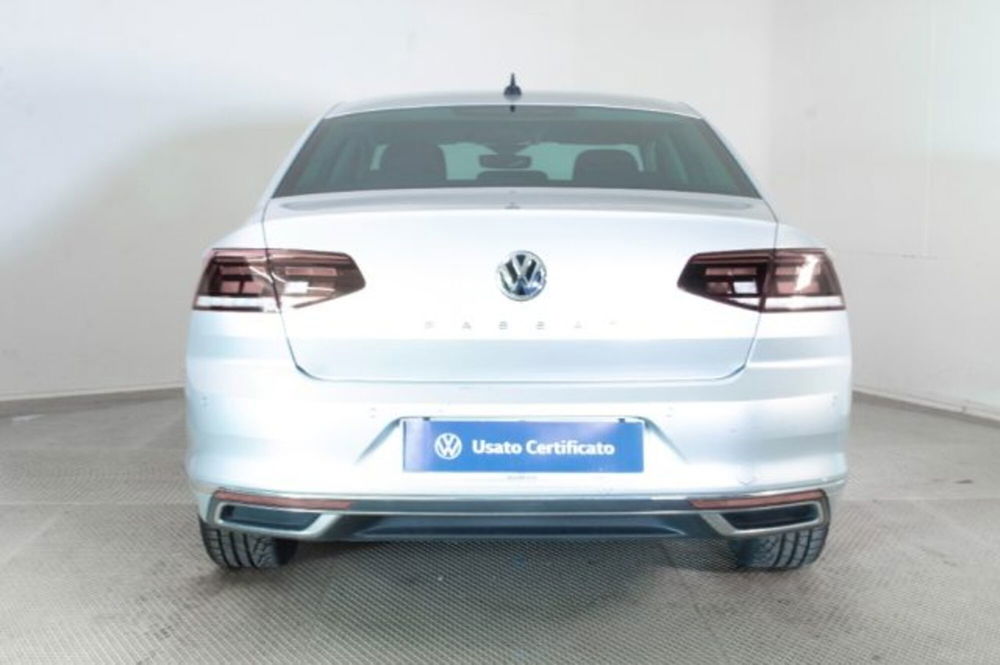 Volkswagen Passat usata a Novara (11)