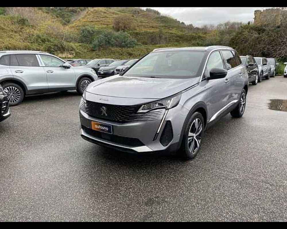 Peugeot 5008 usata a Napoli