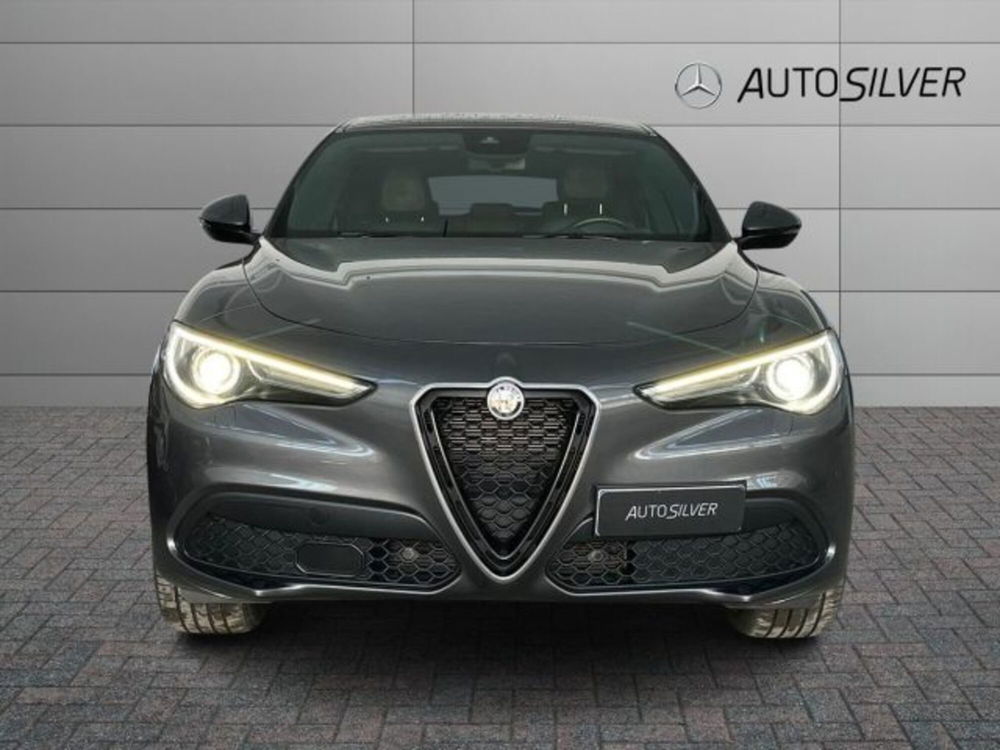 Alfa Romeo Stelvio usata a Verona (3)