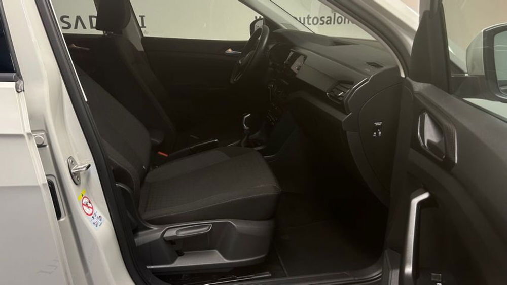 Volkswagen T-Cross usata a Lecco (5)