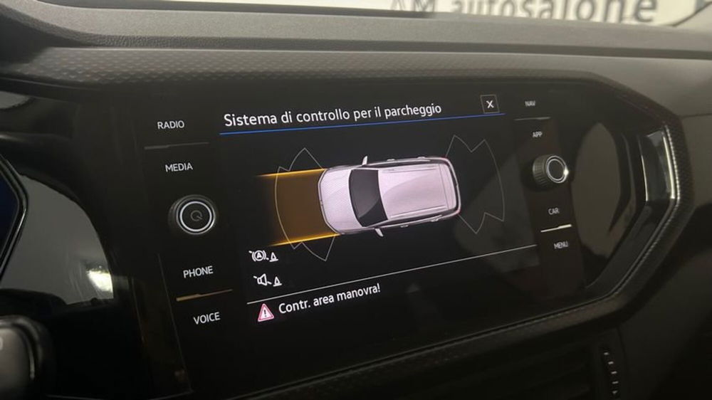 Volkswagen T-Cross usata a Lecco (9)