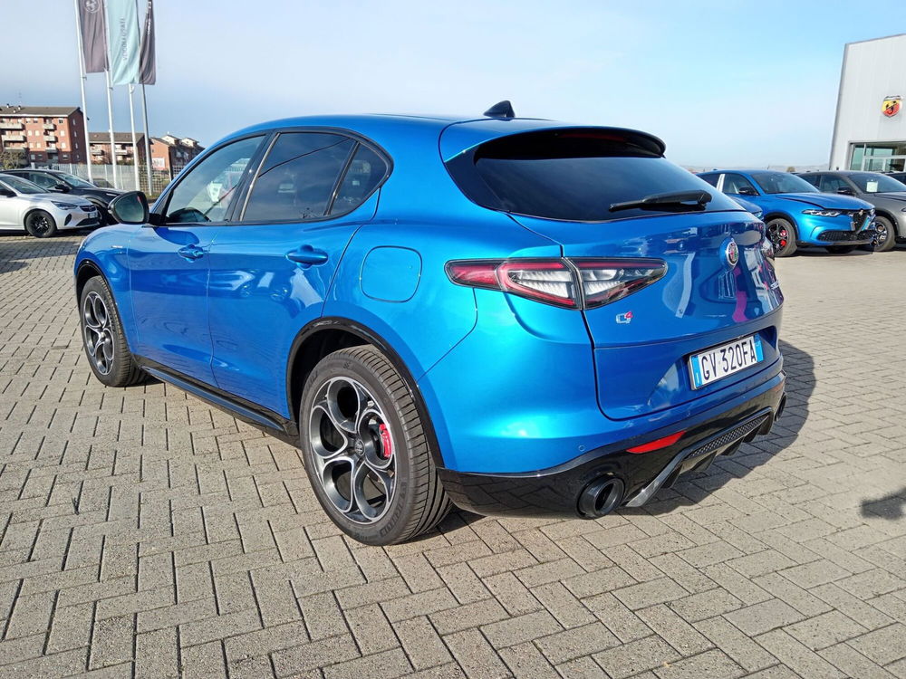 Alfa Romeo Stelvio usata a Alessandria (7)