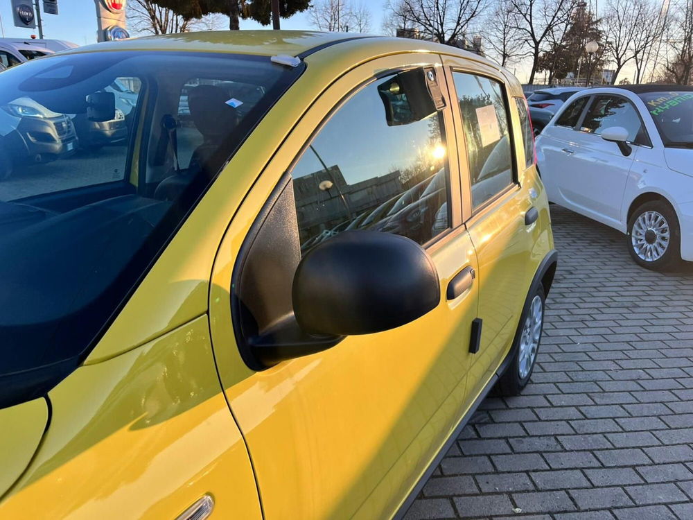 Fiat Panda Cross nuova a Milano (10)