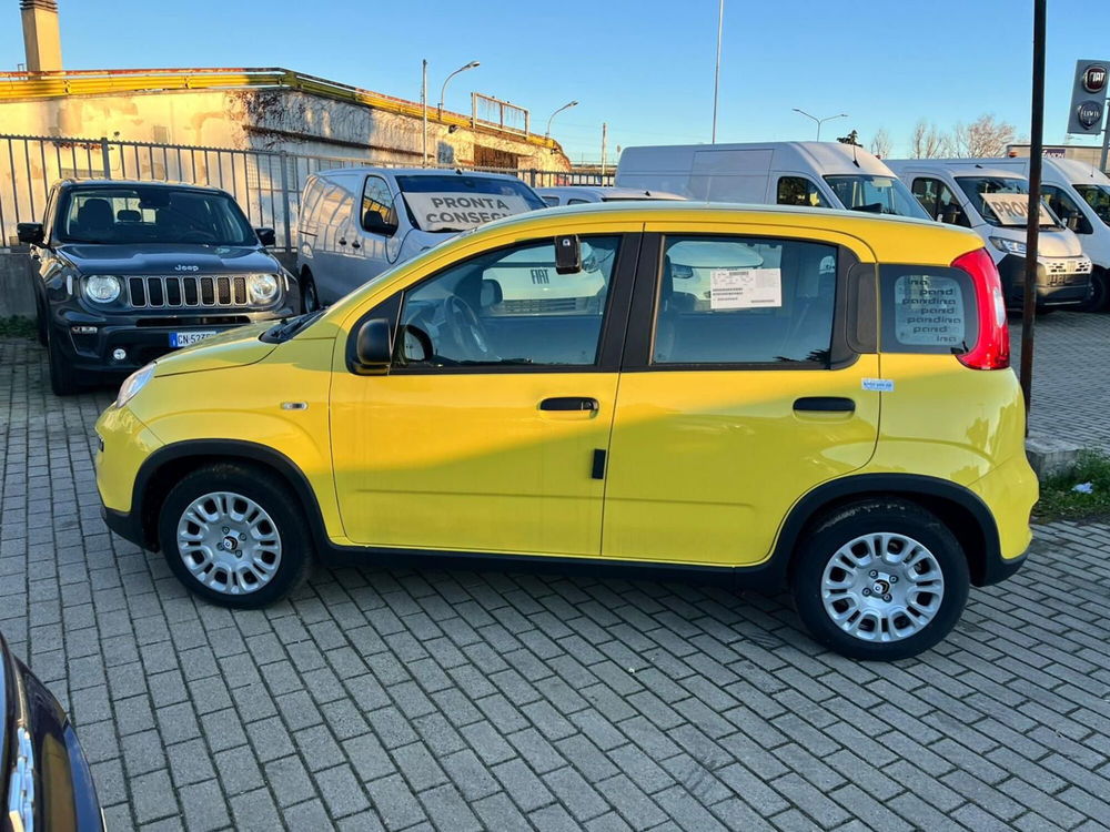 Fiat Panda Cross nuova a Milano (4)