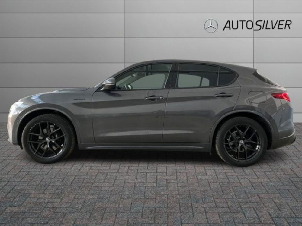 Alfa Romeo Stelvio usata a Verona (6)