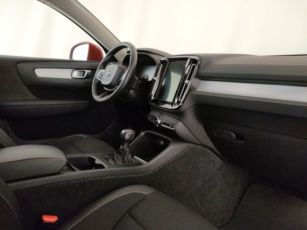 Volvo XC40 usata a Roma (7)