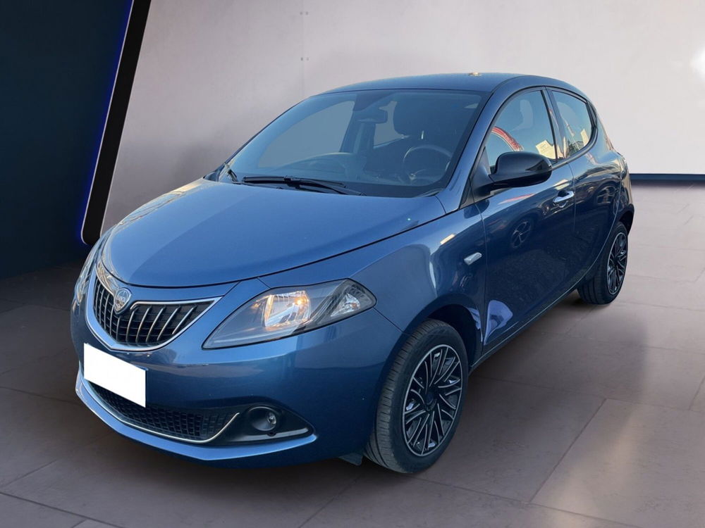 Lancia Ypsilon usata a Torino (2)