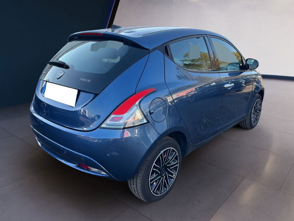 Lancia Ypsilon usata a Torino (4)