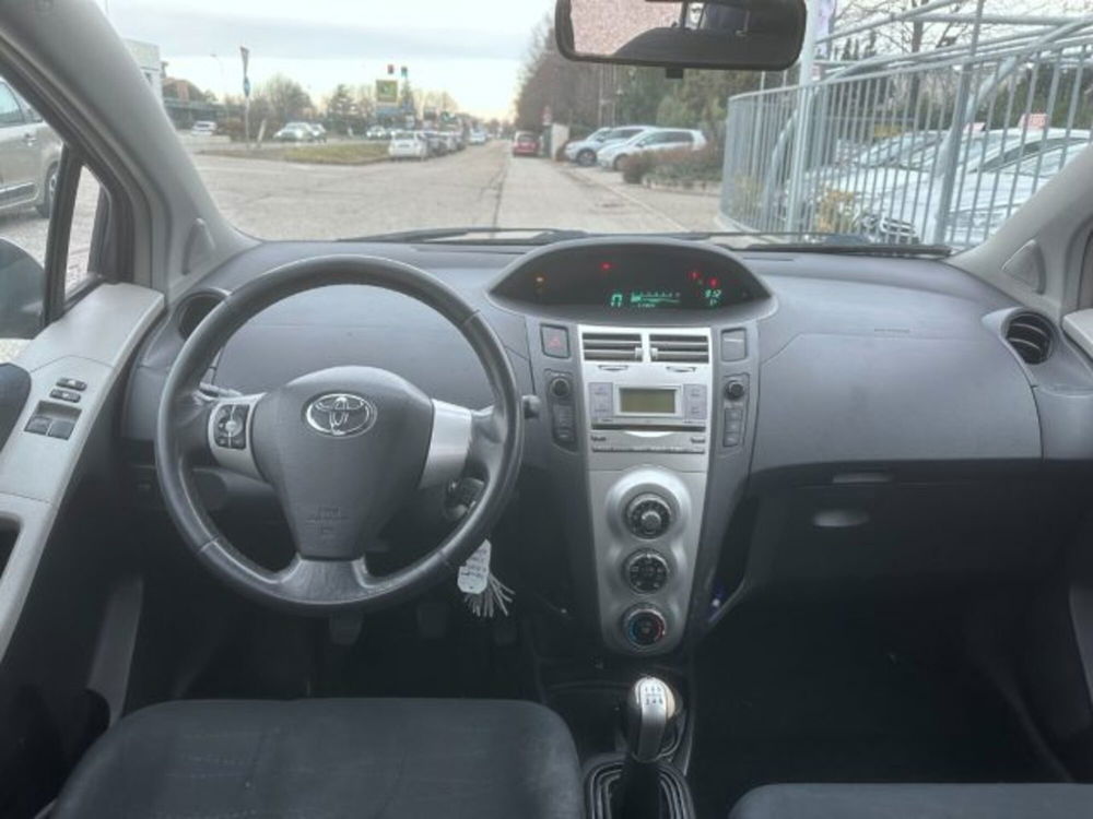 Toyota Yaris usata a Lodi (8)