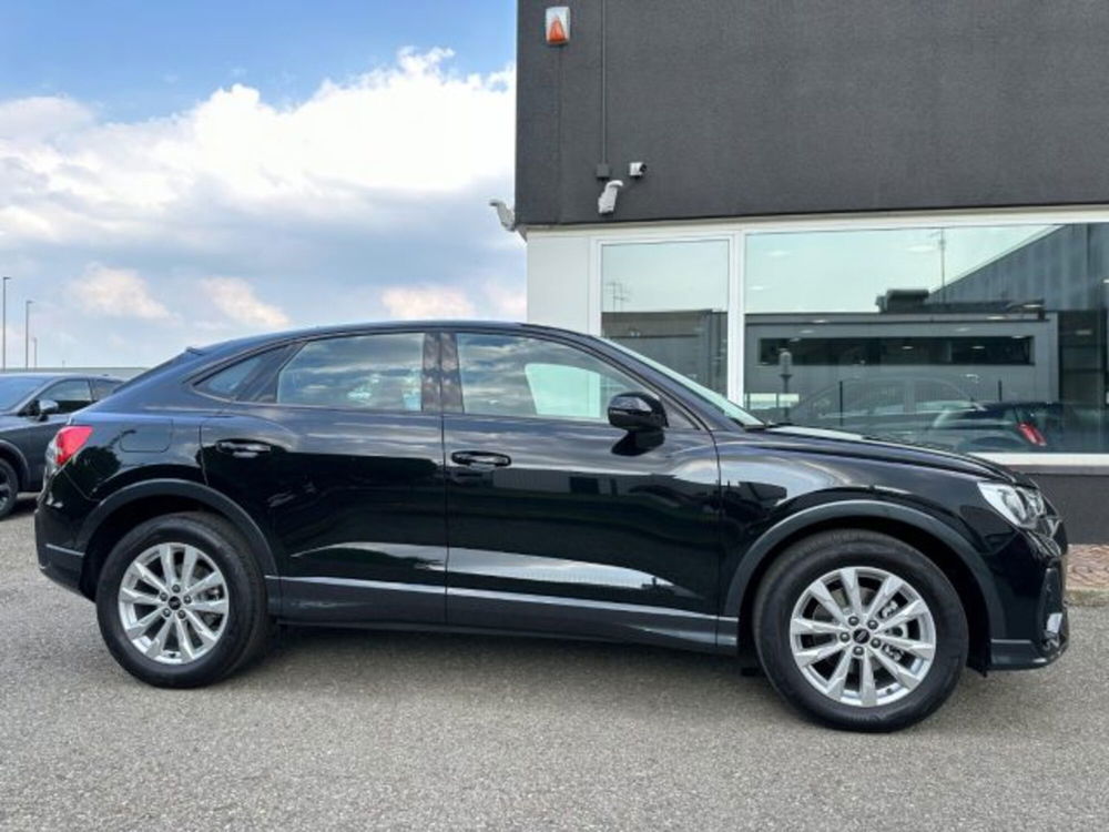 Audi Q3 Sportback nuova a Bologna (5)