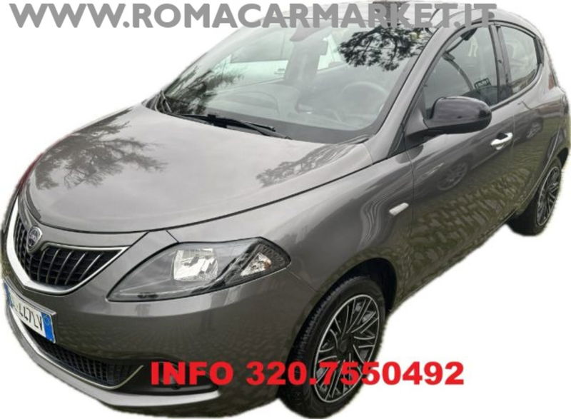 Lancia Ypsilon 1.0 FireFly 5 porte S&amp;S Hybrid Gold Plus del 2022 usata a Roma