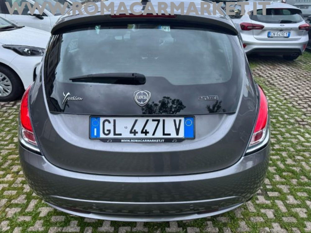 Lancia Ypsilon usata a Roma (11)