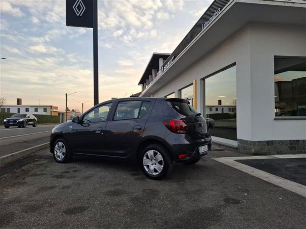 Dacia Sandero usata a Torino (12)