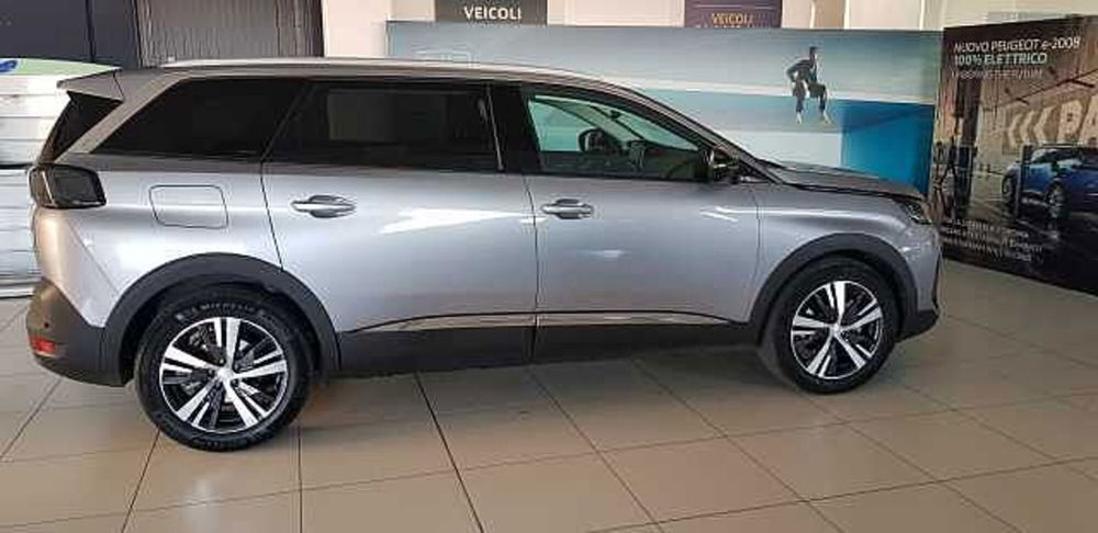 Peugeot 5008 usata a Pordenone (8)