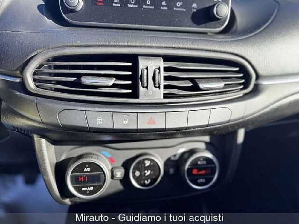 Fiat Tipo Station Wagon usata a Roma (14)