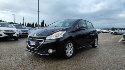 Peugeot 208 HDi 68 CV 5 porte Active  del 2014 usata a Empoli