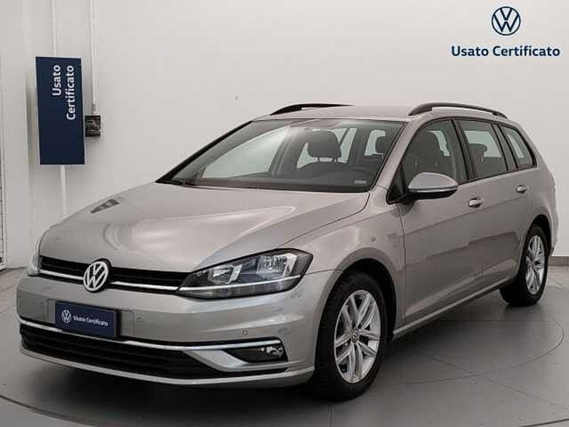 Volkswagen Golf Variant 1.0 TSI 110 CV Business BlueMotion Technology  del 2018 usata a Busto Arsizio